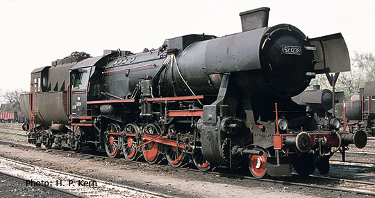 Steam locomotive class 52 (3-RAIL AC)<br /><a href='images/pictures/Roco/68271.jpg' target='_blank'>Full size image</a>